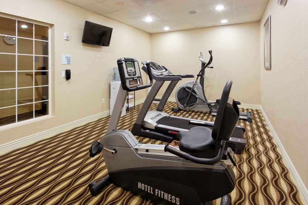 Holiday Inn Express Benicia by IHG - photo 13