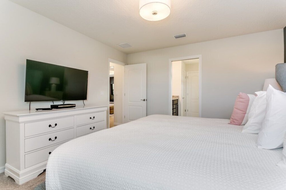 5 BED 5 Bath Resort Villa - photo 4