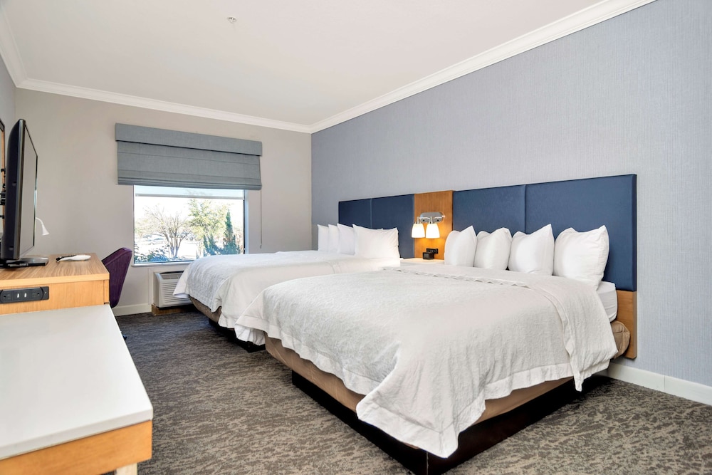 Hampton Inn & Suites Fort Worth Fossil Creek - photo 8