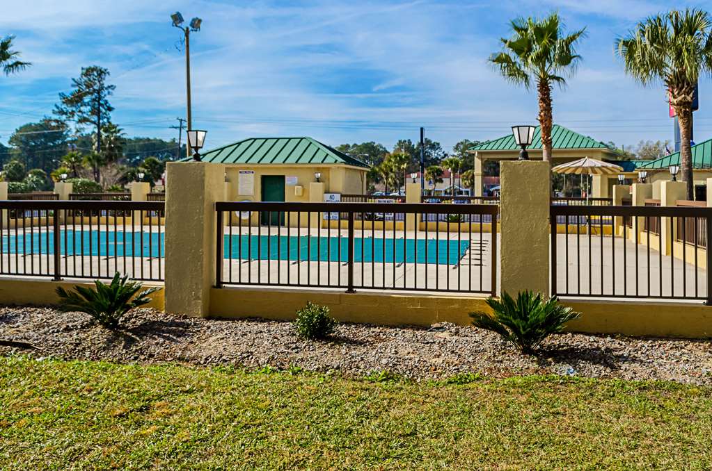 Econo Lodge Inn & Suites Hardeeville I 95 - photo 30