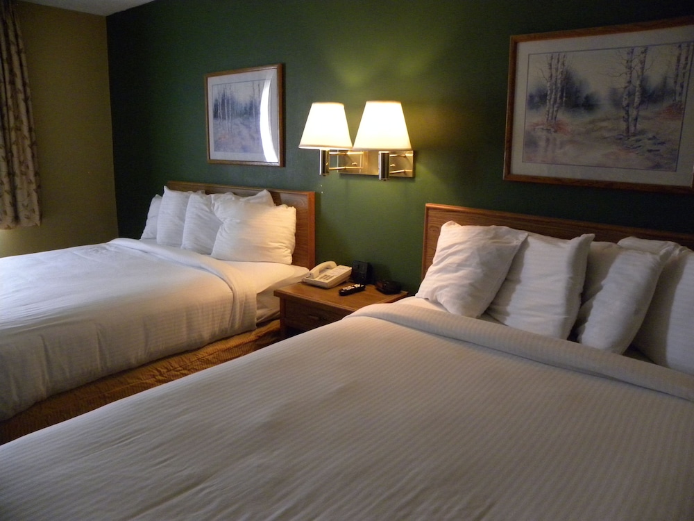 New Victorian Inn and Suites - photo 7