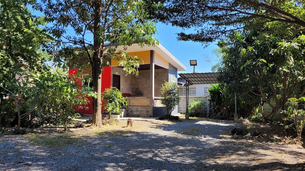 Pairom Resort — Saraburi