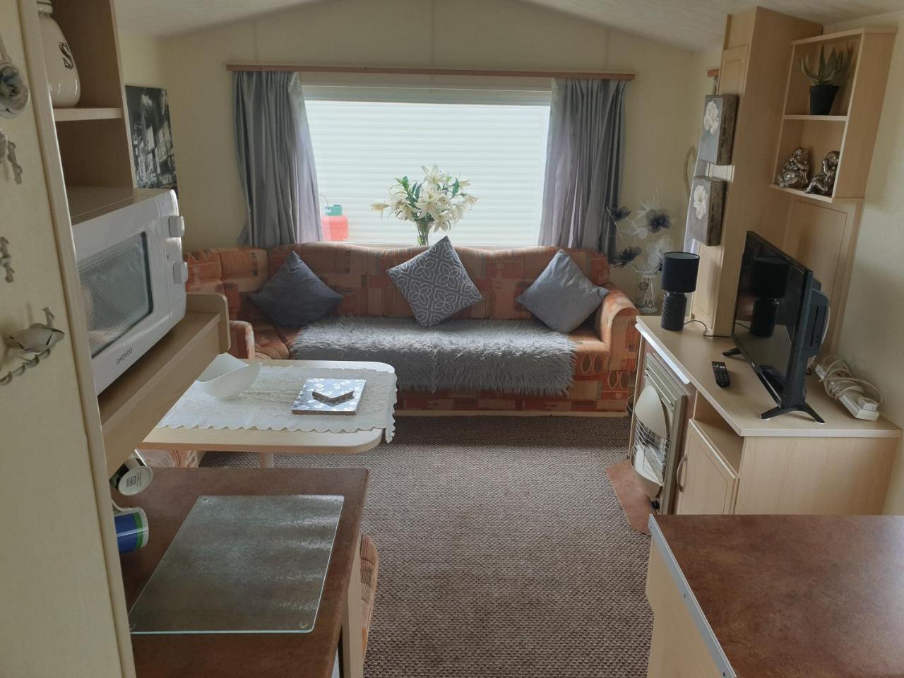 4 Berth Caravan Silver Beach Ingoldmells Number 90 in Skegness, United Kingdom