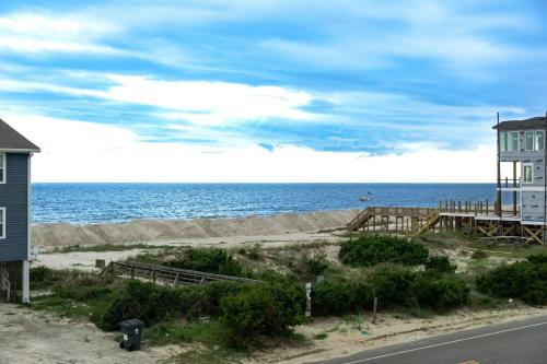 BeachyPeachyKeen by Oak Island Accommodations - photo 18