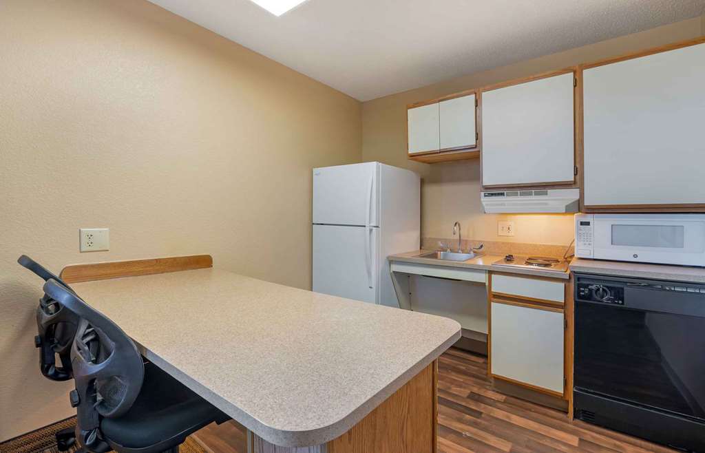 Extended Stay America Suites Cincinnati Blue Ash Reed Hartma - photo 32