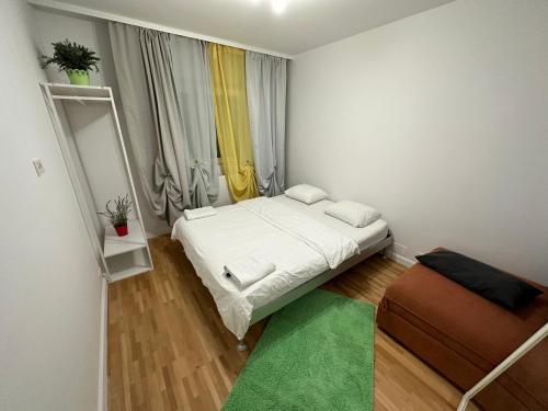 Green Apartment 38 Berceni — 4-Star Luxury Hotel in Bucharest, Romania