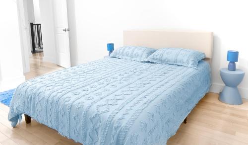 Blue2 Ocean Escape in Brooklyn125 in Brooklyn, United States