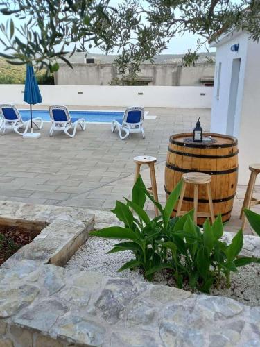 Family friendly house with a swimming pool Pozorac Trogir 22648 — 4-Star Luxury Hotel in Marina, Croatia
