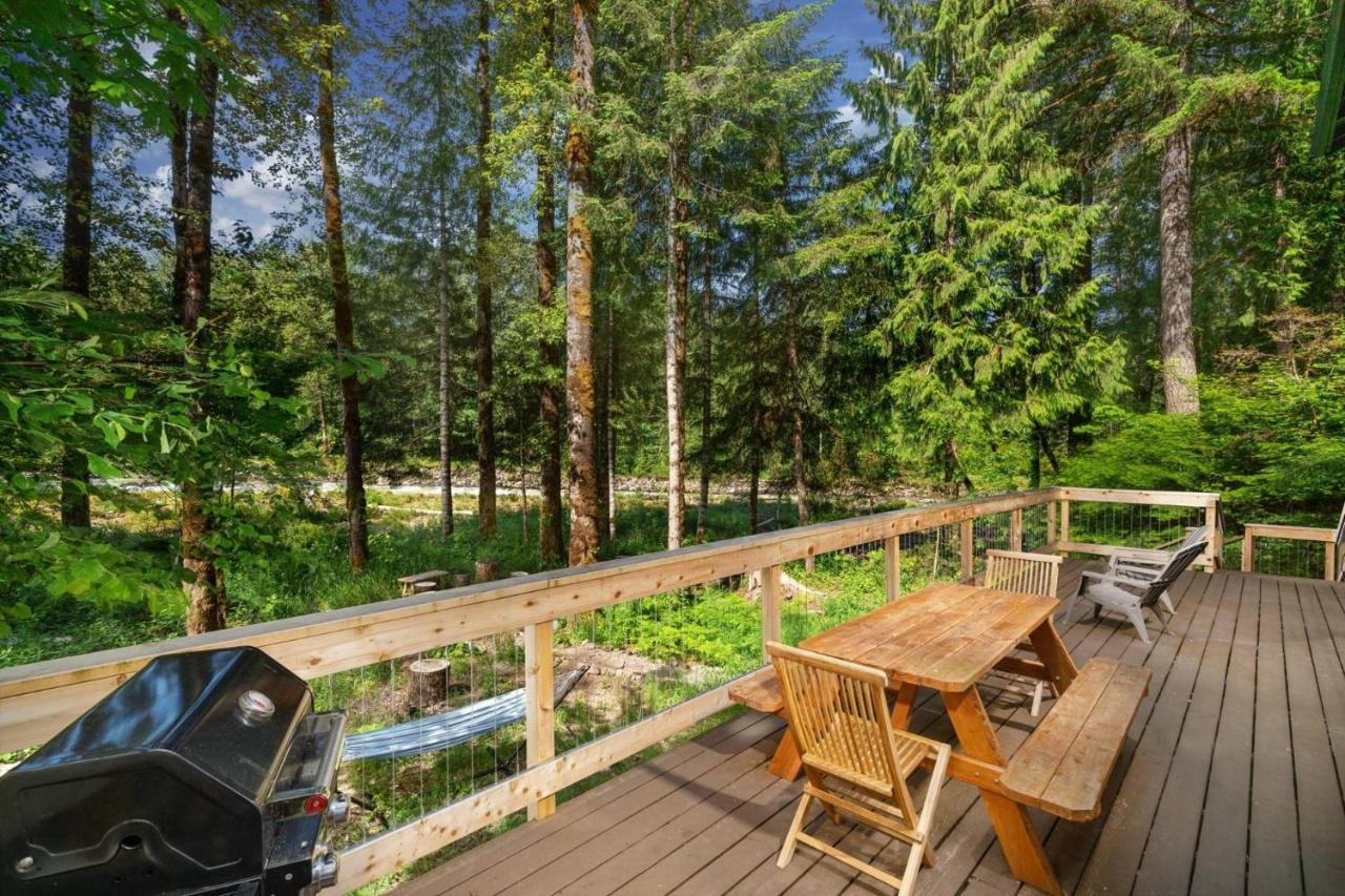 Brightwood Riverfront Getaway - last minute hotel in Unknown City