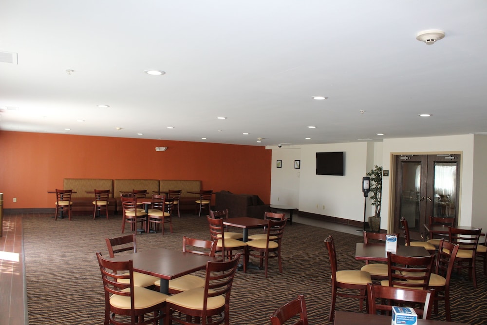 Sleep Inn North Liberty - photo 48