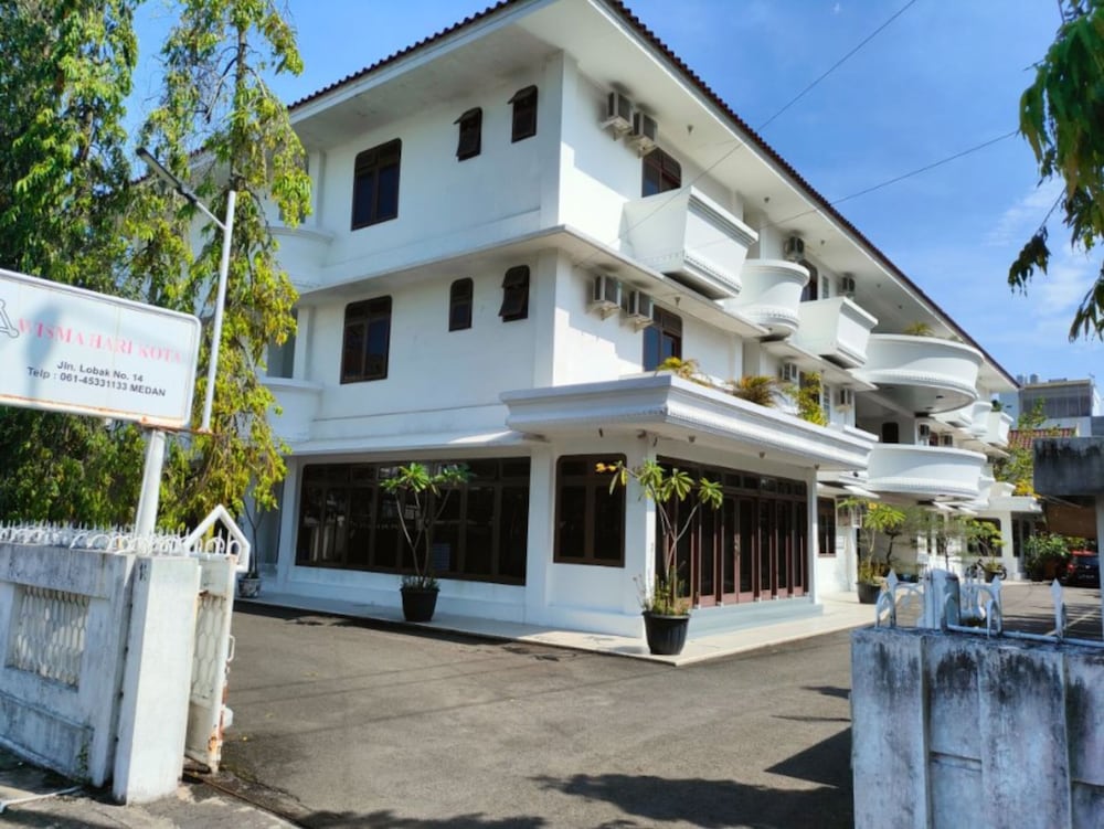 Wisma Hari Kota - last minute hotel in Medan