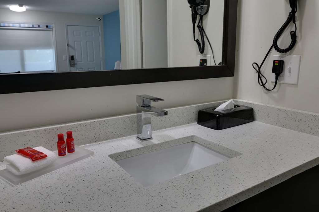 Travelodge by Wyndham Calhoun South I 75 - photo 16