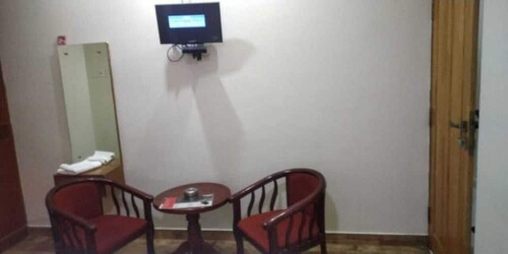 Hotel Terminal Square - last minute hotel in Bengaluru