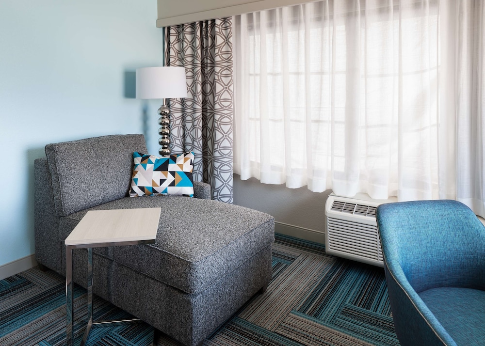 Hampton Inn San Diego Downtown - photo 14
