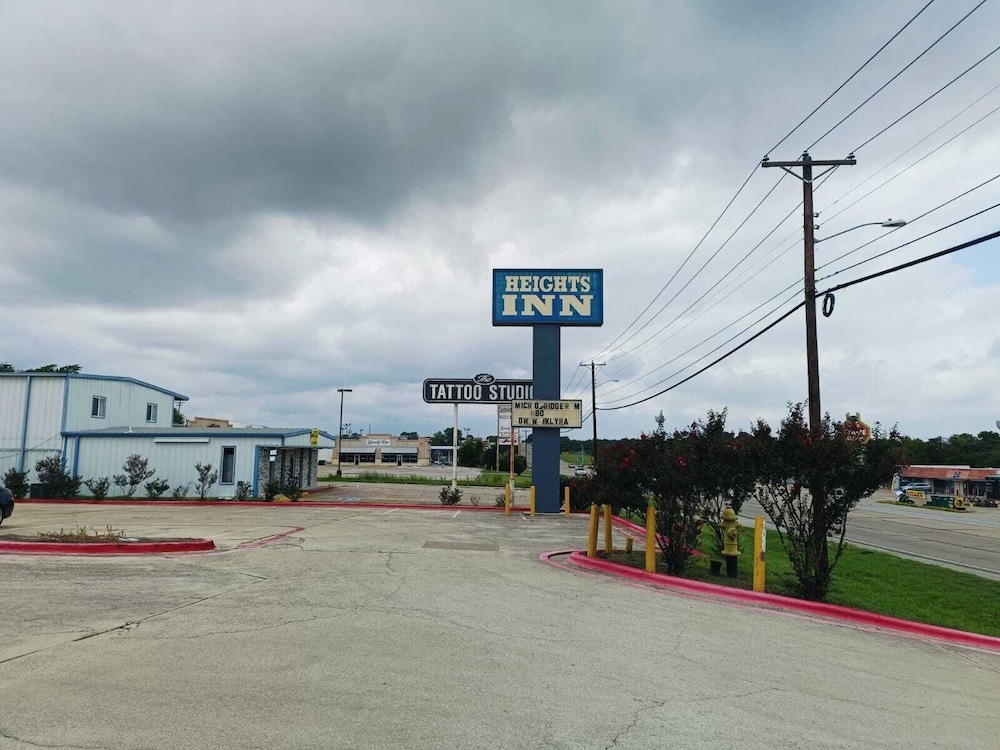 Heights Inn - photo 37