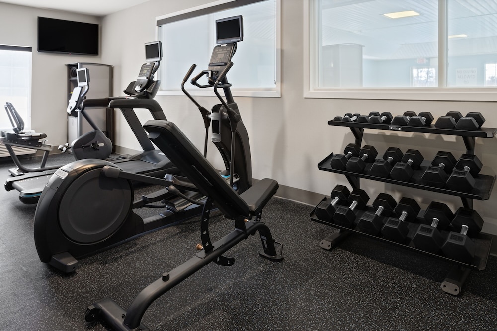 Holiday Inn Express Hotel & Suites Brattleboro by IHG - photo 35