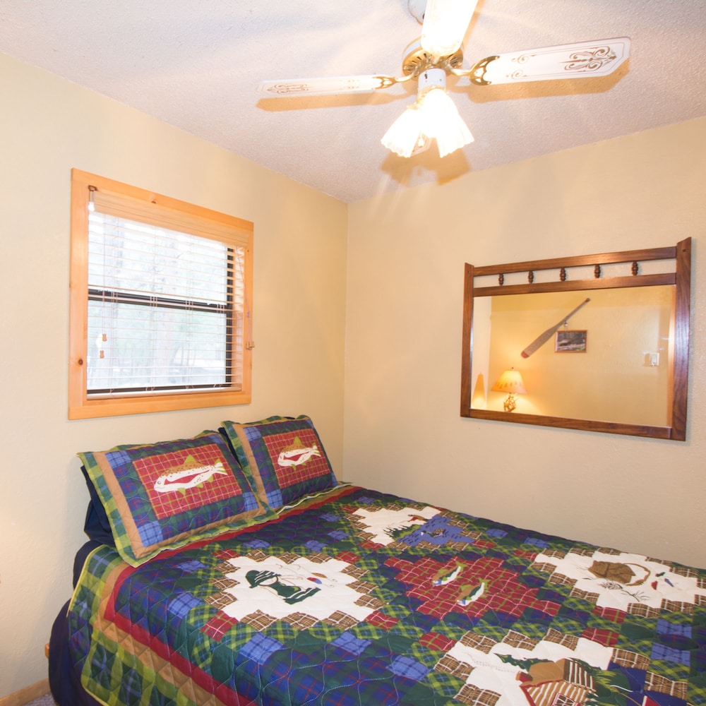 Upper Canyon Inn & Cabins - photo 15