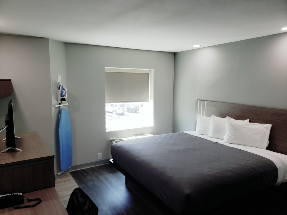 Hathaway Inn - photo 5