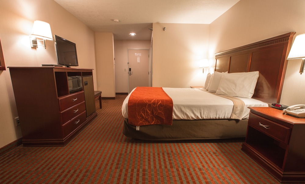 Bridgeway Inn & Suites Sublimity - photo 10