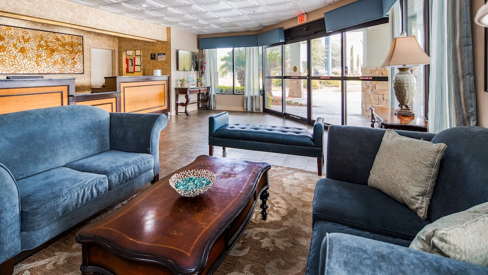 Ramada by Wyndham Savannah Gateway - photo 3