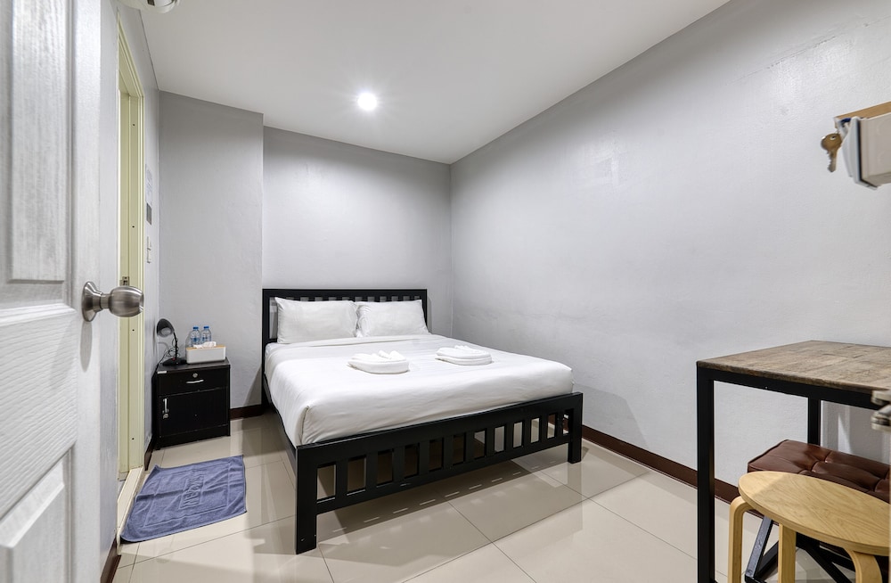 Red Pin Inn - last minute hotel in Bangkok