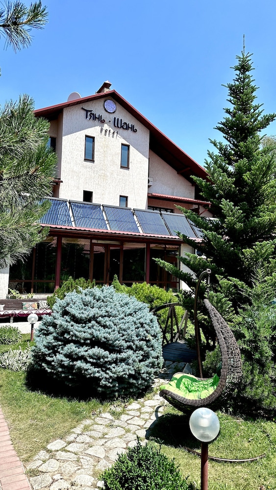 Tian Shan Hotel