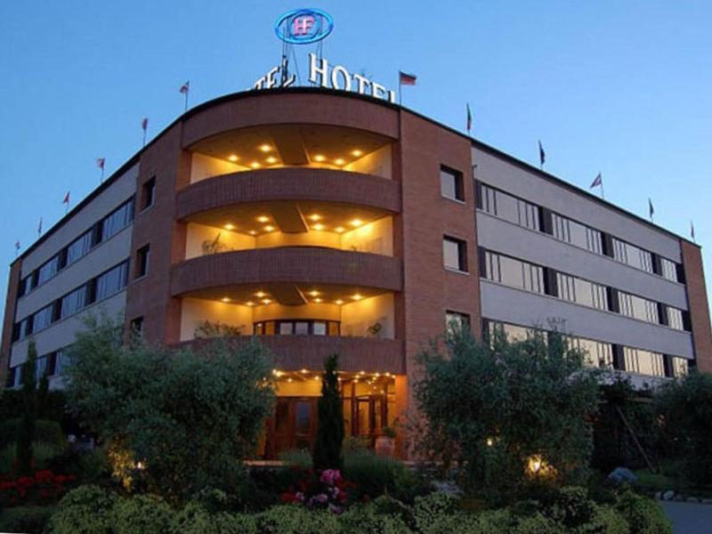 Hotel Forum — 4-Star Luxury Hotel in Foiano Della Chiana, Italy
