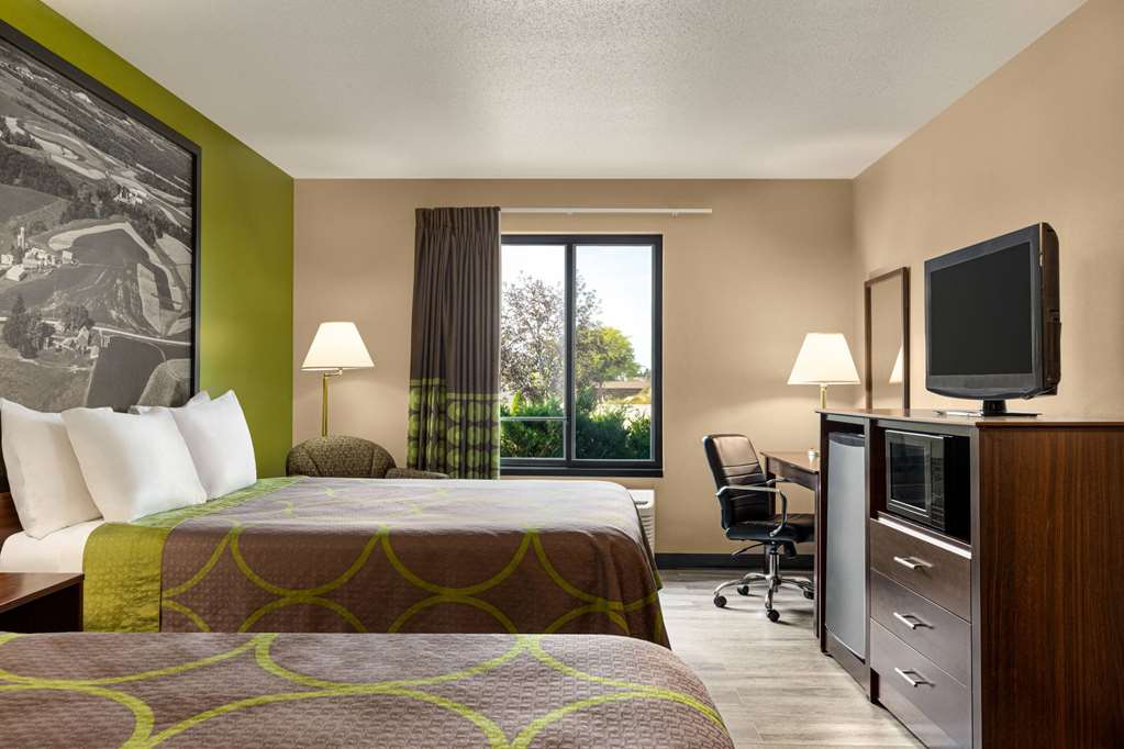 Super 8 by Wyndham Germantown Milwaukee - photo 22