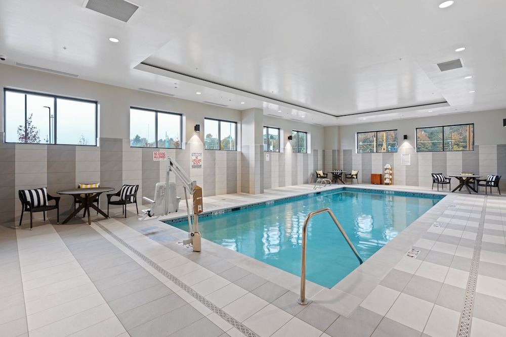 Hotel Indigo Everett Waterfront Place by IHG - photo 18