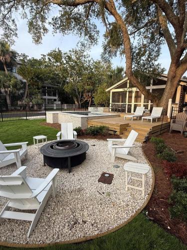 Landfall Cottage — 4-Star Luxury Hotel in East End, United States