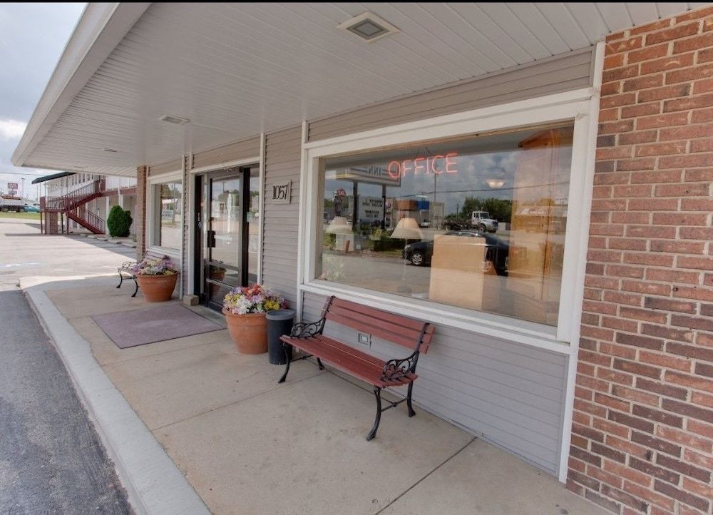 Rodeway Inn - carbon neutral hotel in Saint Robert