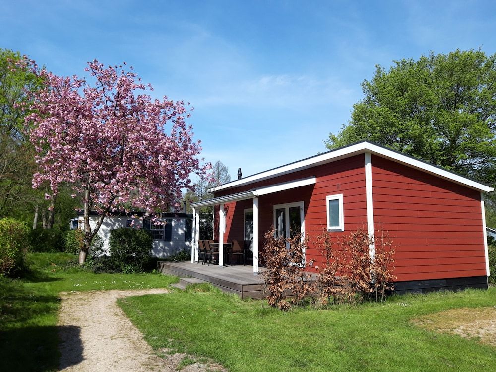 Vakantiepark Delftse Hout - carbon neutral hotel in Delft