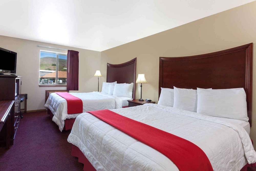 Super 8 by Wyndham Lewiston - photo 16