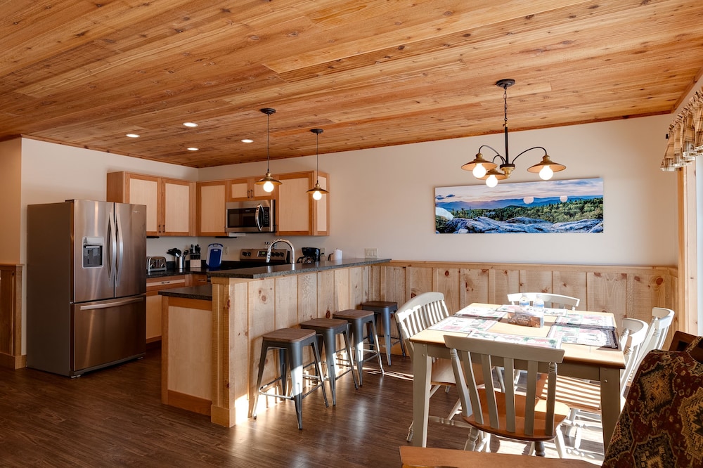 Cobble Mountain Lodge - photo 80