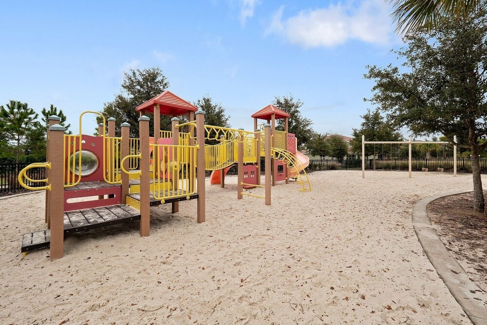 new Splash Of Magic At Solterra Resort 6 Bedroom Home - photo 52