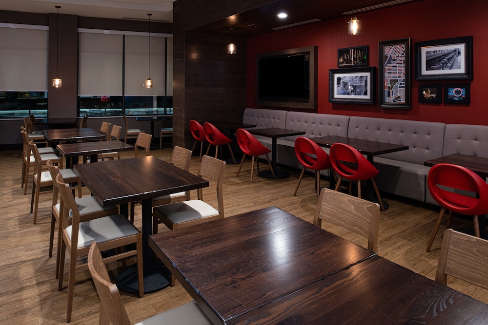 Holiday Inn & Suites Idaho Falls by IHG - photo 51