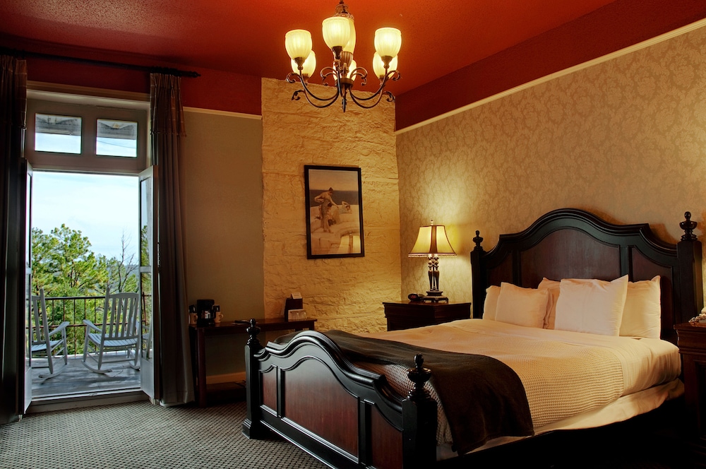 The Crescent Hotel and Spa - photo 23