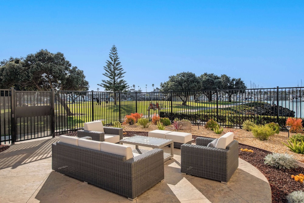 Hampton Inn Channel Islands Harbor Oxnard - photo 43