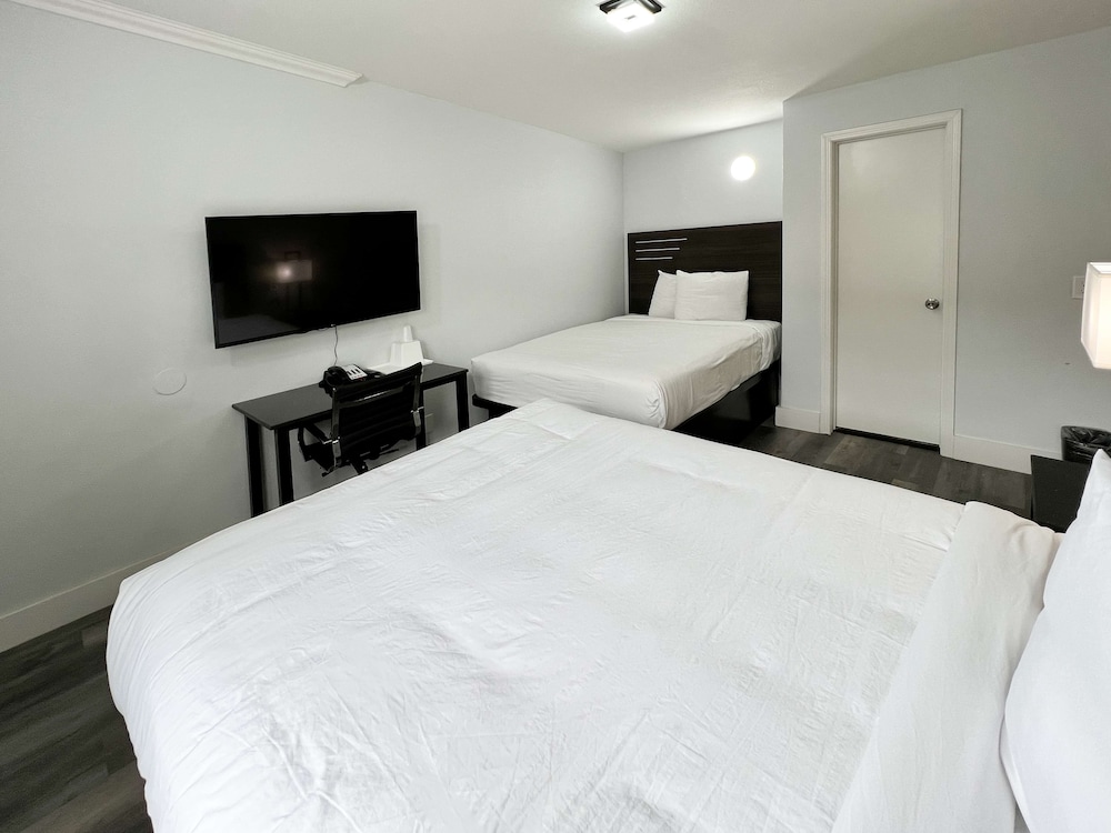 Motel 6 Santa Cruz CA - photo 3