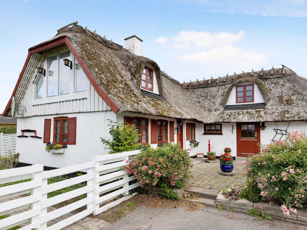 New Renovated Farmhouse — 4-Star Luxury Hotel in Slagelse, Denmark