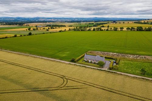 Hill View Cottage — 4-Star Luxury Hotel in Perth, United Kingdom