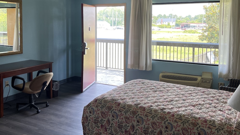 Mayfair Inn - photo 15