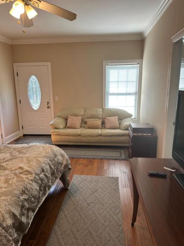 MooreField Suites Greensboro East - photo 37