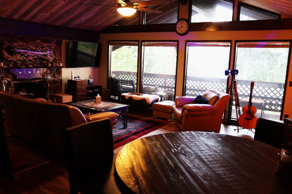 Happy Rock Inn - photo 5