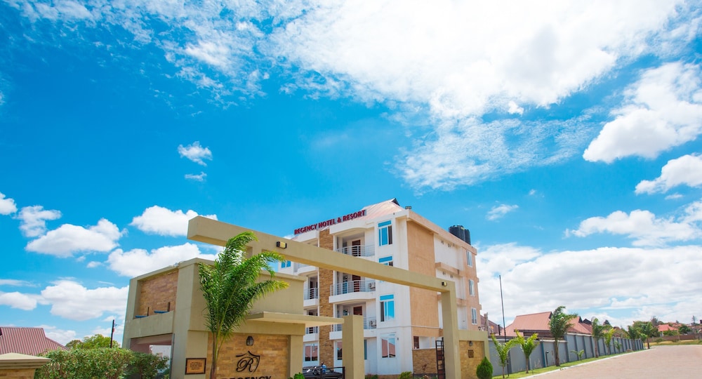 Regency Resort Singida - carbon neutral hotel in Singida