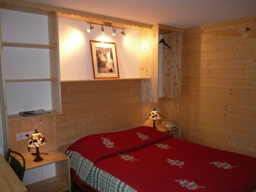 Hôtel Neiges de France — hotel in Challes-Les-Eaux