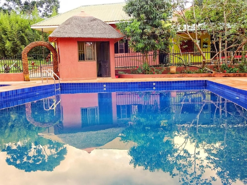 Governors Club — hotel in Entebbe