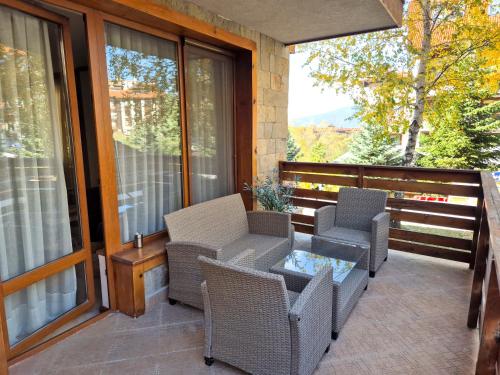 Cozy apartment in luxury SPA resort St Ivan Rilski Bansko free wellness & parking in Bansko, Bulgaria