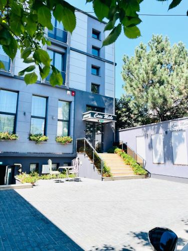 Casa Micle Free Private Parking — 4-Star Luxury Hotel in Craiova, Romania
