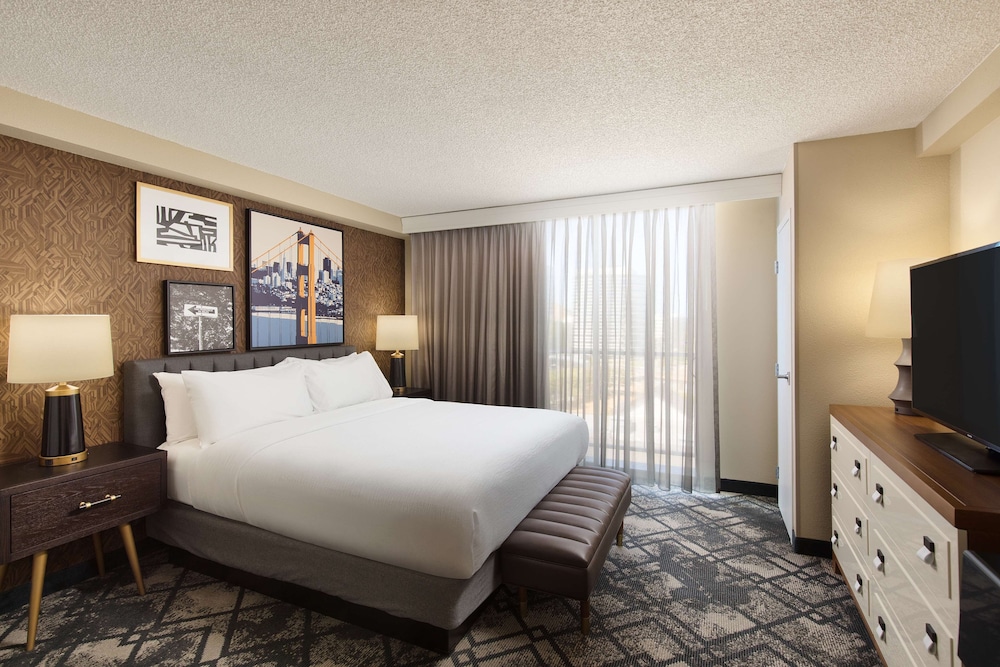 Embassy Suites by Hilton San Francisco Airport Oyster Point - photo 11